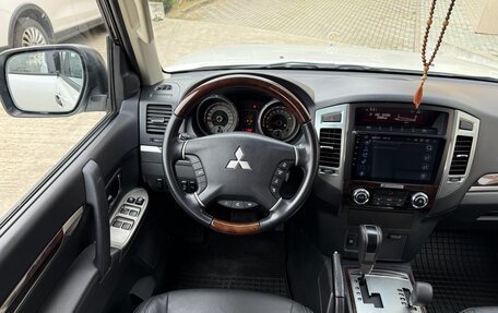 Mitsubishi Pajero IV, 2019 год, 3 999 000 рублей, 8 фотография