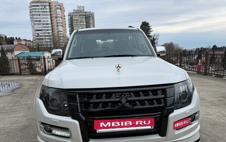 Mitsubishi Pajero IV, 2019 год, 3 999 000 рублей, 2 фотография