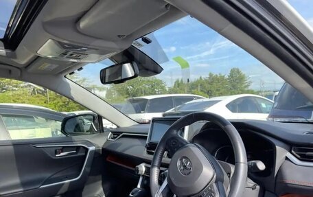 Toyota RAV4, 2019 год, 3 350 000 рублей, 7 фотография