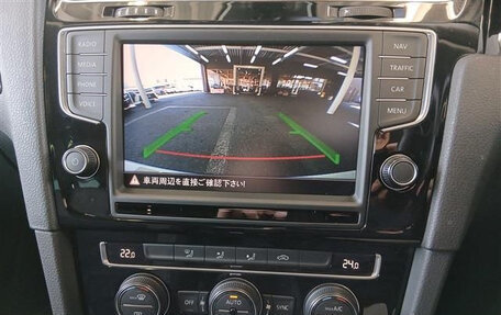 Volkswagen Golf VII, 2017 год, 1 390 035 рублей, 13 фотография