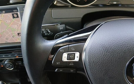 Volkswagen Golf VII, 2017 год, 1 390 035 рублей, 11 фотография