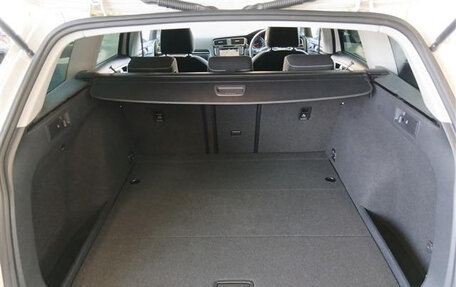 Volkswagen Golf VII, 2017 год, 1 390 035 рублей, 16 фотография