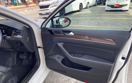 Volkswagen Passat B8 рестайлинг, 2019 год, 1 490 035 рублей, 25 фотография