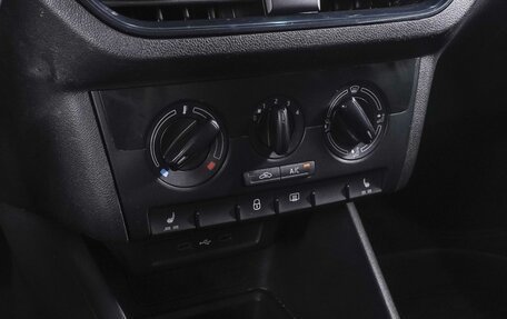 Volkswagen Polo VI (EU Market), 2020 год, 1 600 000 рублей, 12 фотография