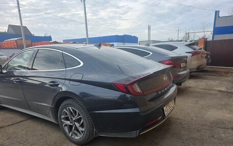 Hyundai Sonata VIII, 2021 год, 2 600 000 рублей, 4 фотография