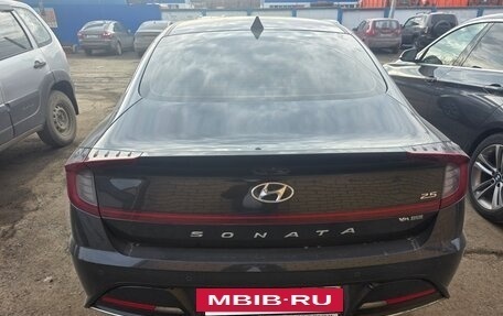 Hyundai Sonata VIII, 2021 год, 2 600 000 рублей, 5 фотография