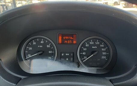 Renault Logan II, 2019 год, 889 000 рублей, 13 фотография