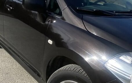 Nissan Tiida, 2010 год, 825 000 рублей, 8 фотография