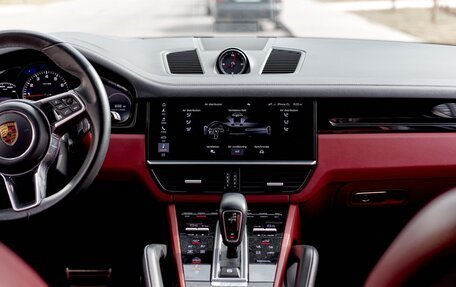 Porsche Cayenne III, 2019 год, 9 800 000 рублей, 3 фотография