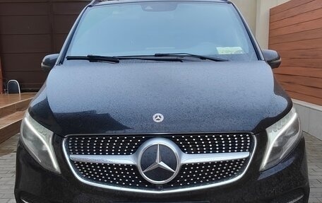 Mercedes-Benz V-Класс, 2021 год, 9 000 000 рублей, 1 фотография