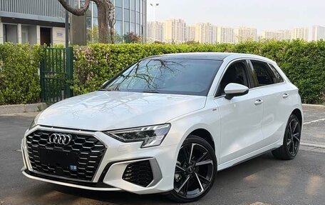 Audi A3, 2023 год, 2 020 000 рублей, 1 фотография