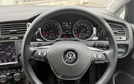 Volkswagen Golf VII, 2015 год, 1 320 035 рублей, 15 фотография