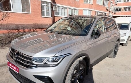 Volkswagen Tiguan II, 2021 год, 3 850 000 рублей, 1 фотография