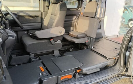 Honda N-VAN, 2018 год, 780 035 рублей, 24 фотография