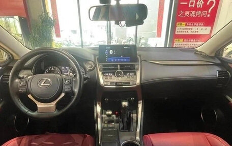 Lexus NX I, 2021 год, 2 600 000 рублей, 6 фотография