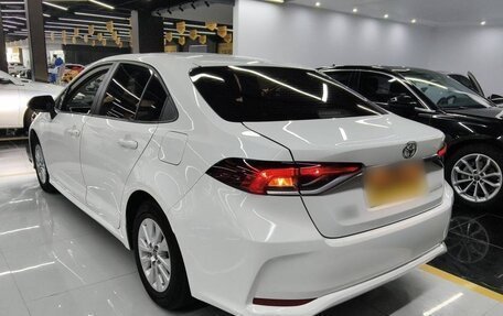 Toyota Corolla, 2021 год, 1 750 000 рублей, 3 фотография