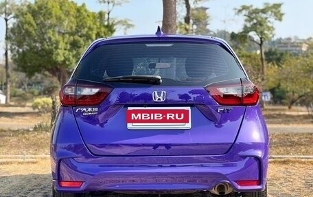 Honda Fit, 2022 год, 1 330 000 рублей, 4 фотография
