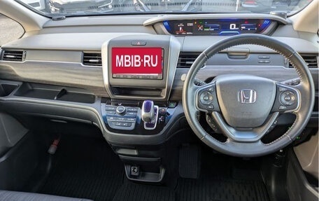 Honda Freed II, 2017 год, 1 220 035 рублей, 13 фотография