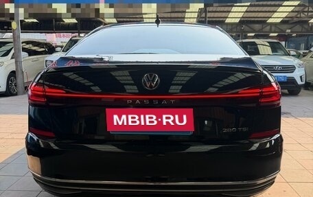 Volkswagen Passat B8 рестайлинг, 2021 год, 2 005 000 рублей, 3 фотография