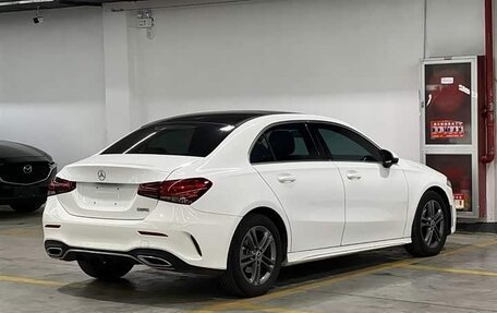 Mercedes-Benz A-Класс, 2022 год, 1 720 000 рублей, 4 фотография