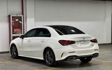 Mercedes-Benz A-Класс, 2022 год, 1 720 000 рублей, 5 фотография