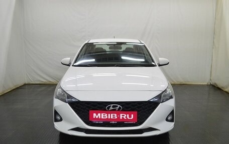 Hyundai Solaris II рестайлинг, 2021 год, 1 100 000 рублей, 2 фотография