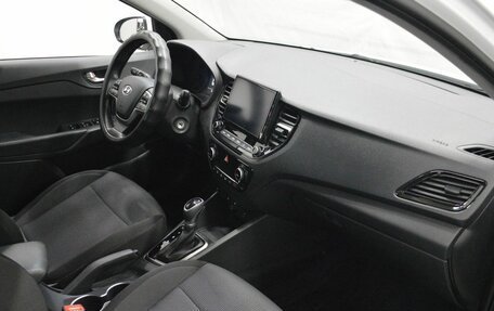 Hyundai Solaris II рестайлинг, 2021 год, 1 100 000 рублей, 12 фотография