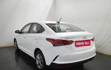 Hyundai Solaris II рестайлинг, 2021 год, 1 100 000 рублей, 7 фотография