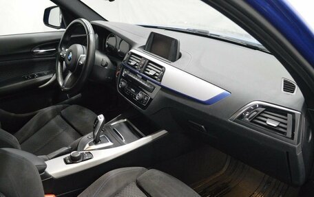 BMW 1 серия, 2018 год, 2 400 000 рублей, 12 фотография