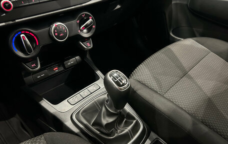 KIA Rio IV, 2020 год, 1 599 000 рублей, 19 фотография