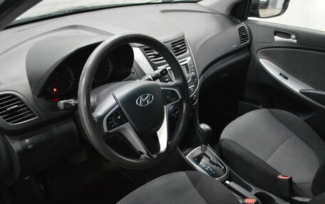 Hyundai Solaris II рестайлинг, 2012 год, 570 000 рублей, 10 фотография