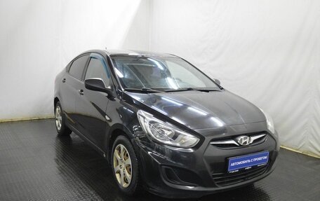 Hyundai Solaris II рестайлинг, 2012 год, 570 000 рублей, 3 фотография