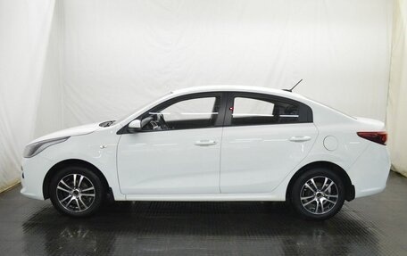 KIA Rio IV, 2018 год, 1 300 000 рублей, 8 фотография