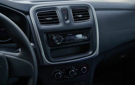 Renault Sandero II рестайлинг, 2018 год, 800 000 рублей, 11 фотография