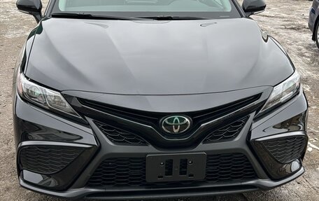 Toyota Camry, 2022 год, 3 480 000 рублей, 1 фотография