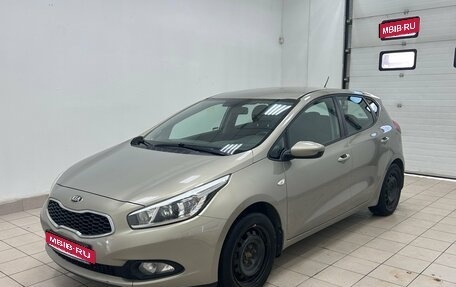 KIA cee'd III, 2013 год, 980 000 рублей, 1 фотография