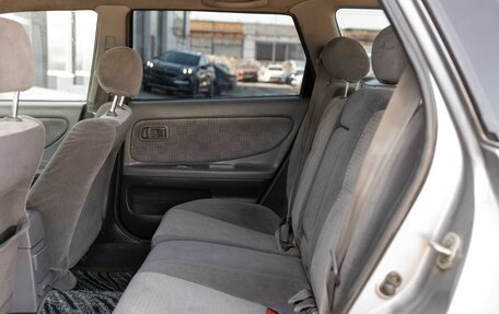 Nissan Avenir II, 2001 год, 270 000 рублей, 17 фотография