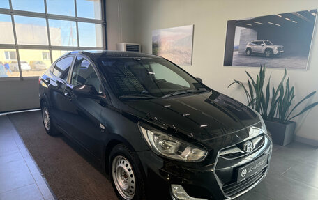 Hyundai Solaris II рестайлинг, 2012 год, 765 000 рублей, 3 фотография