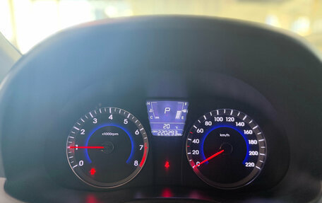 Hyundai Solaris II рестайлинг, 2012 год, 765 000 рублей, 6 фотография