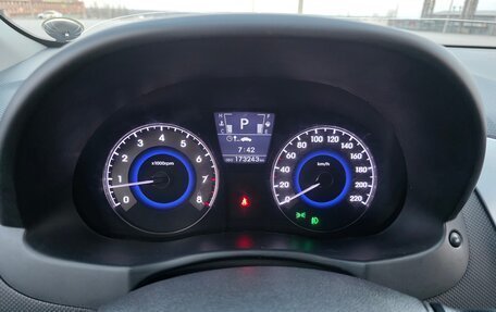 Hyundai Solaris II рестайлинг, 2012 год, 900 000 рублей, 13 фотография