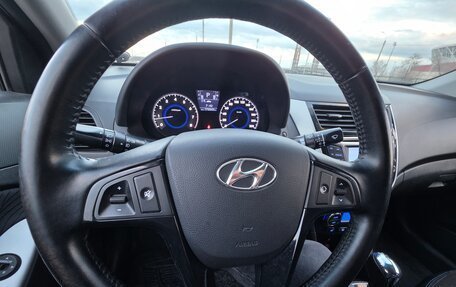 Hyundai Solaris II рестайлинг, 2012 год, 900 000 рублей, 14 фотография