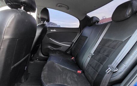 Hyundai Solaris II рестайлинг, 2012 год, 900 000 рублей, 20 фотография