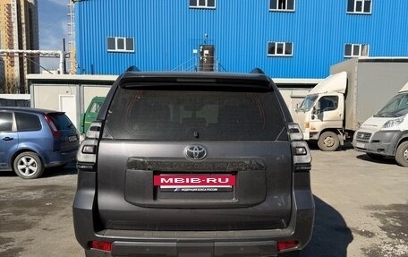 Toyota Land Cruiser Prado 150 рестайлинг 2, 2021 год, 5 870 000 рублей, 3 фотография