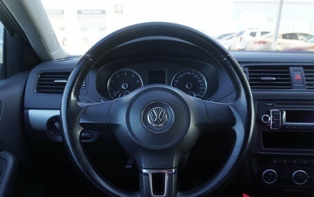 Volkswagen Jetta VI, 2012 год, 925 000 рублей, 13 фотография