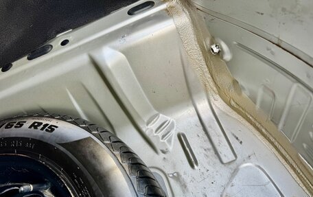 Renault Logan II, 2015 год, 700 000 рублей, 35 фотография