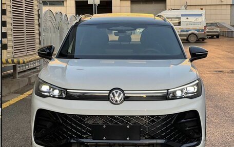 Volkswagen Tiguan, 2026 год, 4 800 000 рублей, 3 фотография