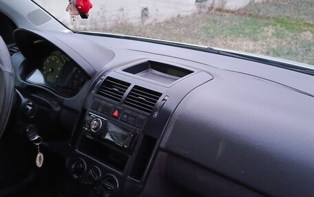 Volkswagen Polo IV рестайлинг, 2003 год, 300 000 рублей, 12 фотография