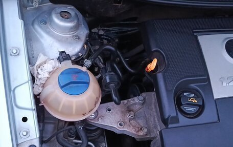 Volkswagen Polo IV рестайлинг, 2003 год, 300 000 рублей, 14 фотография