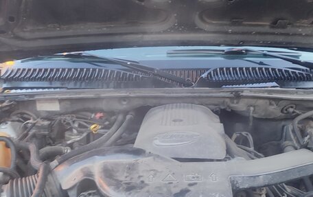 Chevrolet Tahoe II, 2004 год, 750 000 рублей, 11 фотография