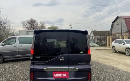 Honda Stepwgn IV, 2017 год, 2 200 000 рублей, 9 фотография